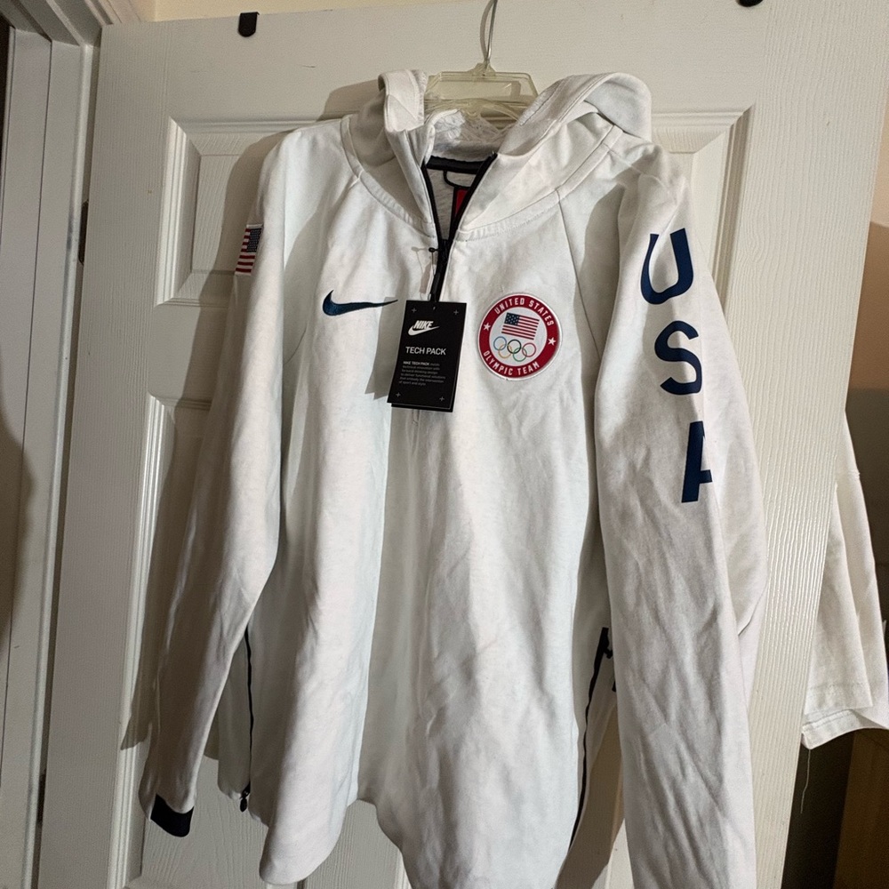 Nike White Ski & Snow Jacket